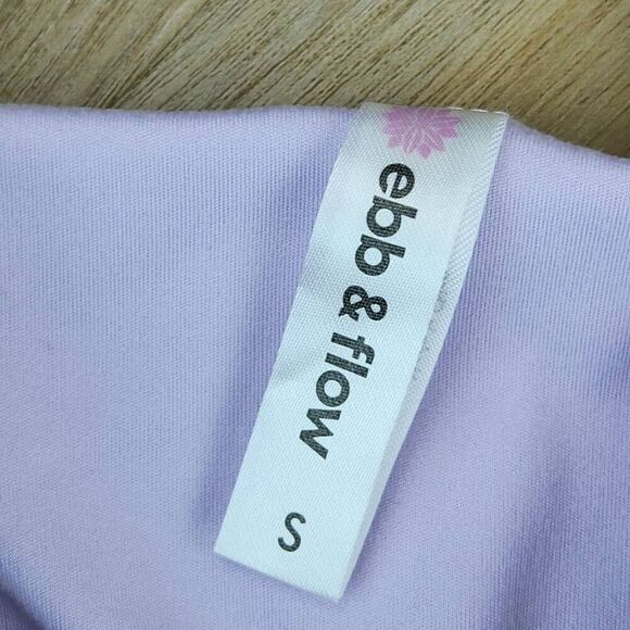 ☔️🔹️Ebb & Flow Lavender Active Sleeveless Top Small - Picture 9 of 10